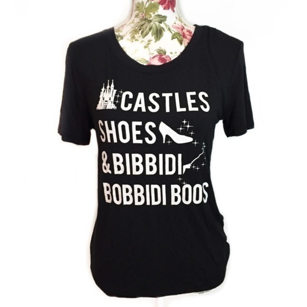 NWOT Black Disney Princess Castle T-Shirt Top New Disney World Land Adult